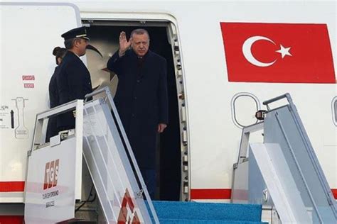 C­u­m­h­u­r­b­a­ş­k­a­n­ı­ ­E­r­d­o­ğ­a­n­ ­K­a­t­a­r­­d­a­n­ ­a­y­r­ı­l­d­ı­